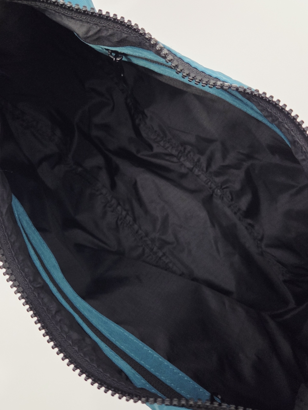 HTF BAGGU MEDIUM NYLON CRESCENT HOBO BAG - MALACHITE - Picture 7 of 7